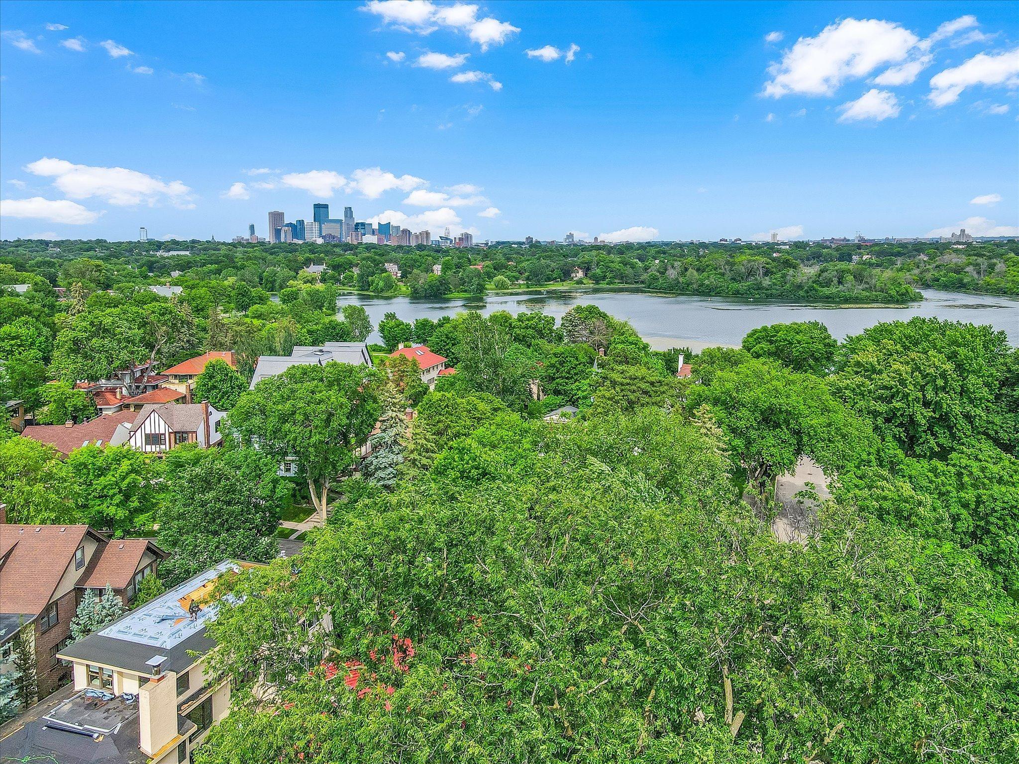 2716 Kenilworth Place