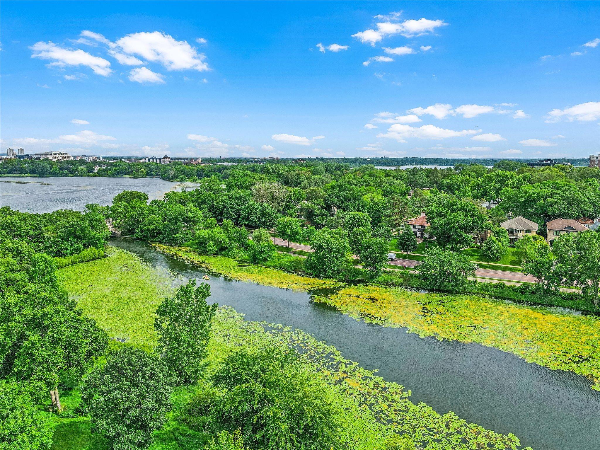 2716 Kenilworth Place