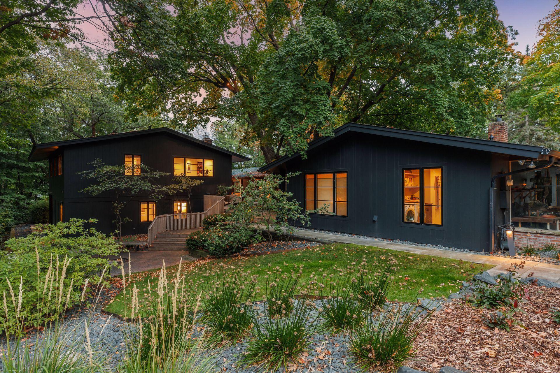 20025 Manor Road