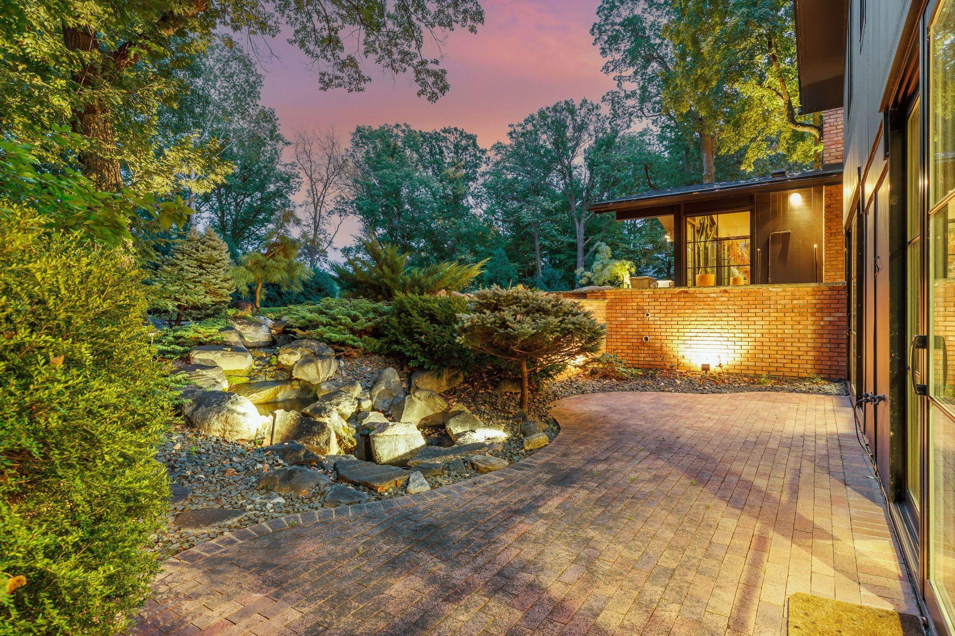 20025 Manor Road