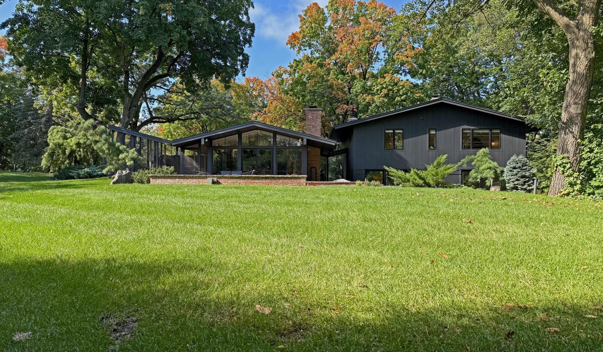 20025 Manor Road