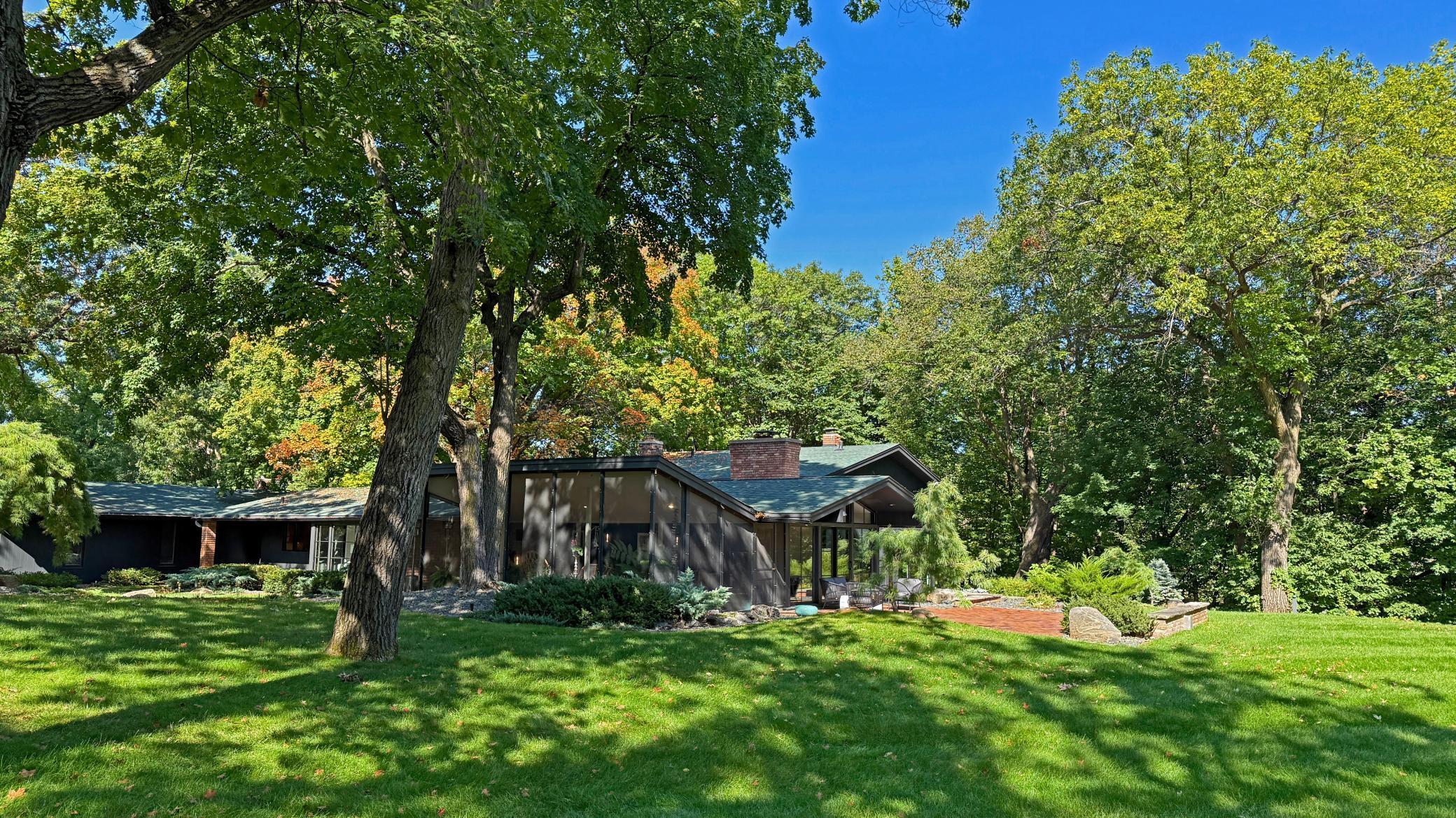 20025 Manor Road