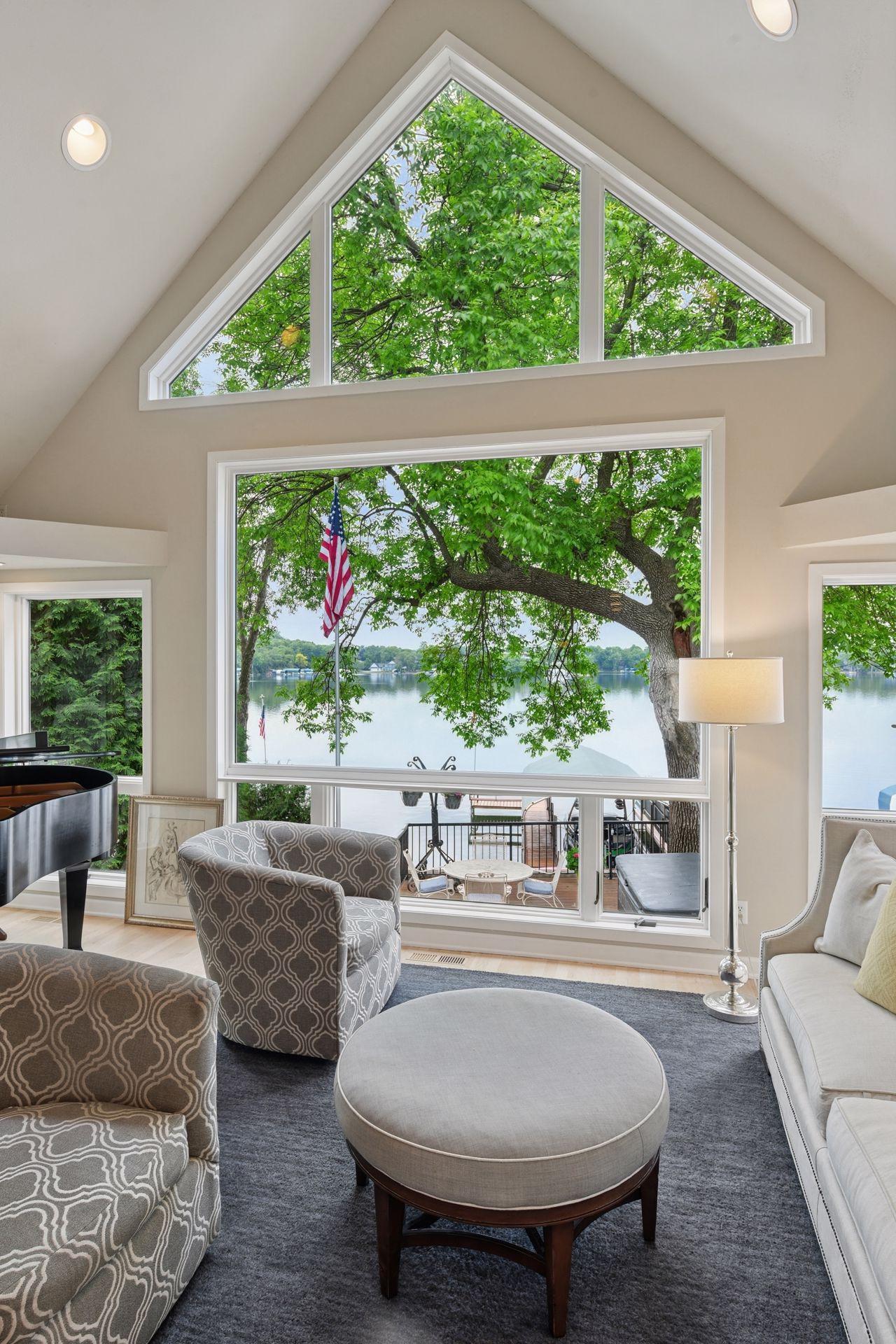 5125 Greenwood Circle