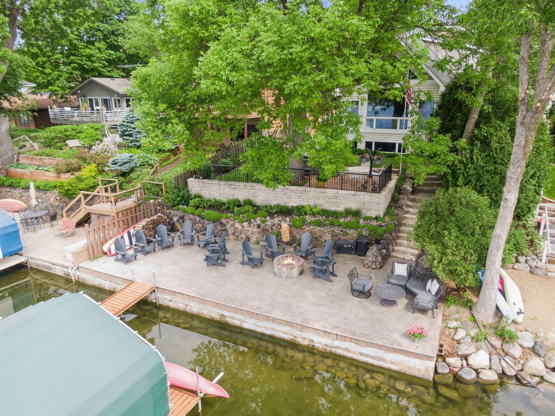 5125 Greenwood Circle