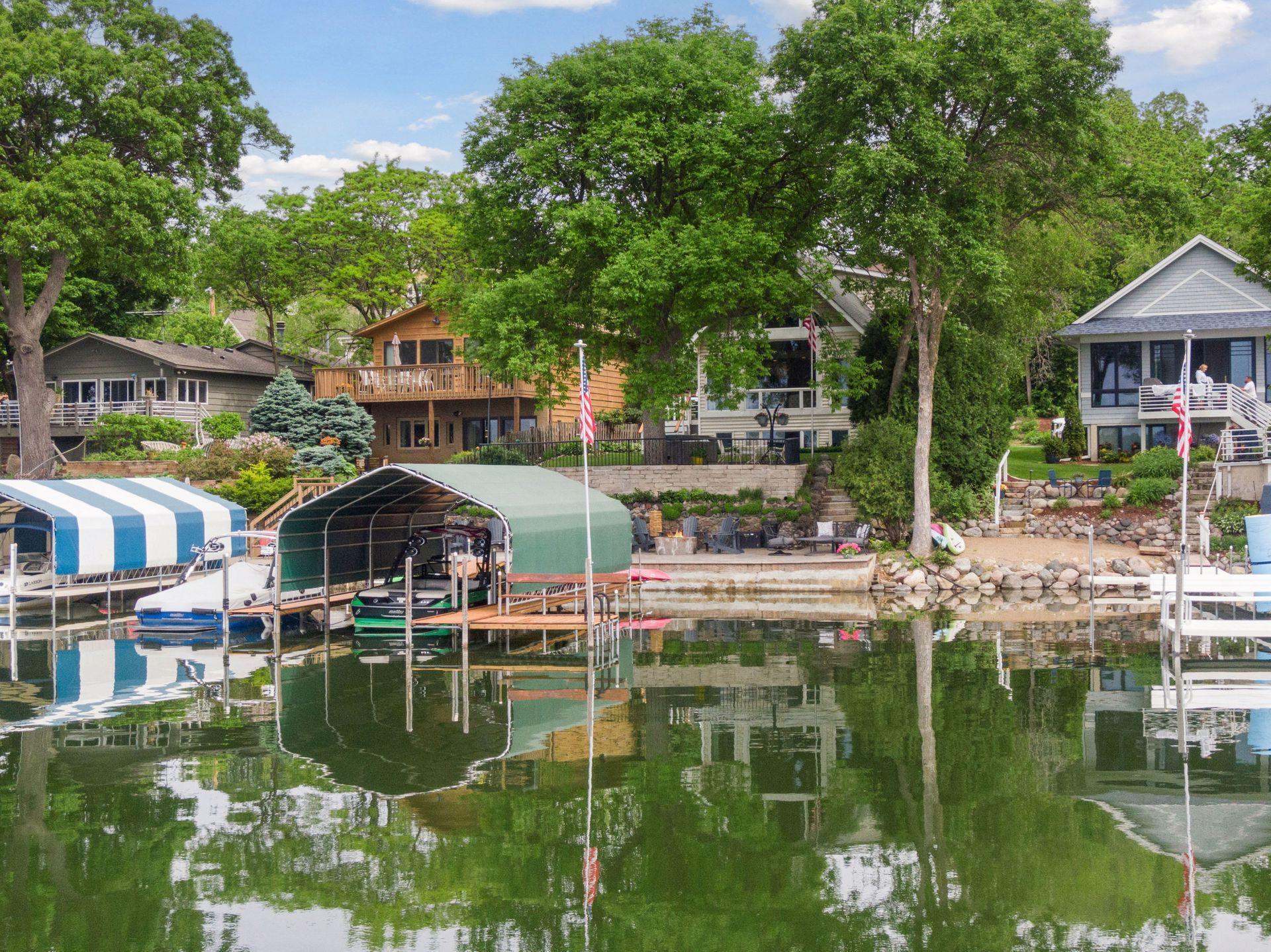 5125 Greenwood Circle