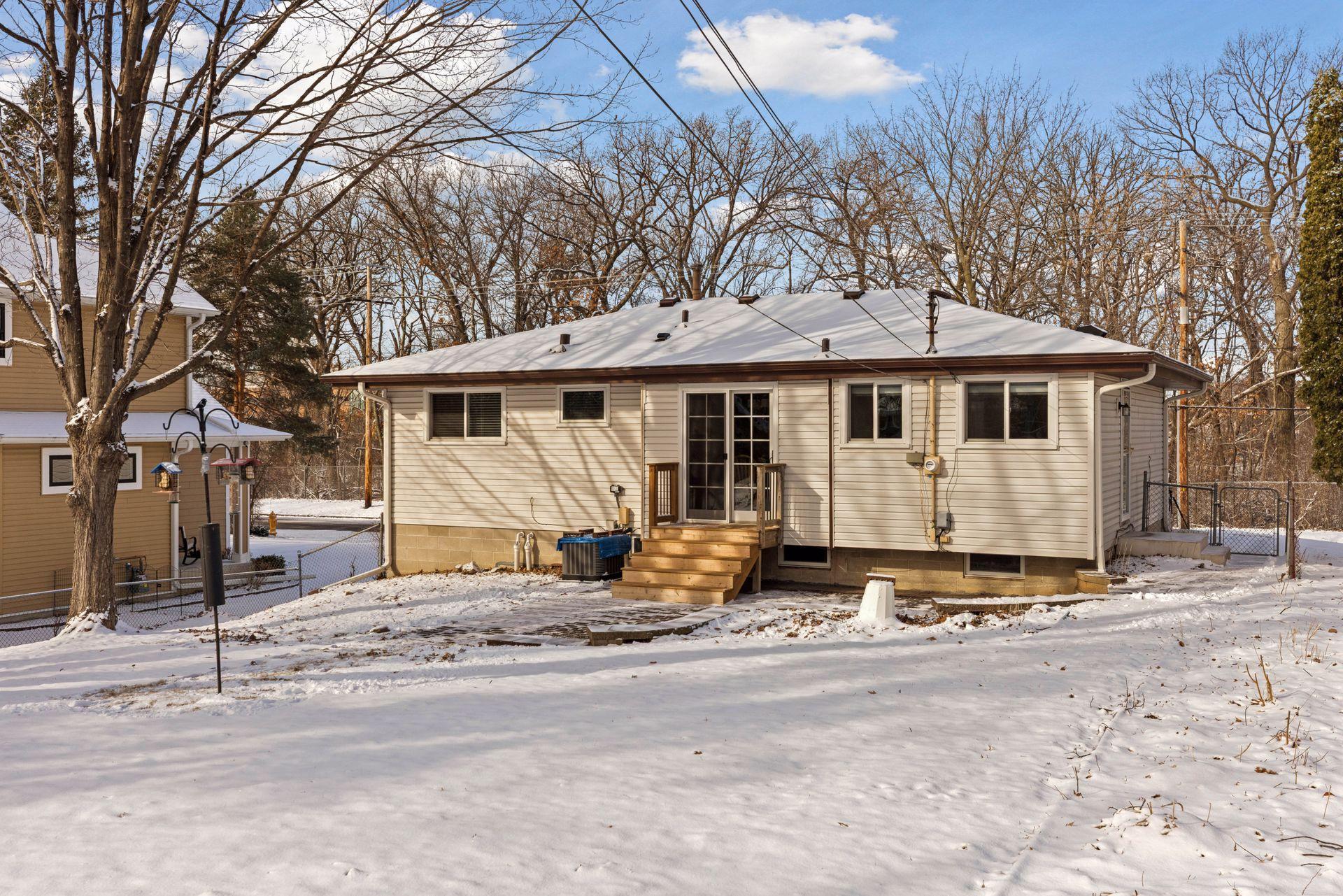 1516 Boone Avenue N
