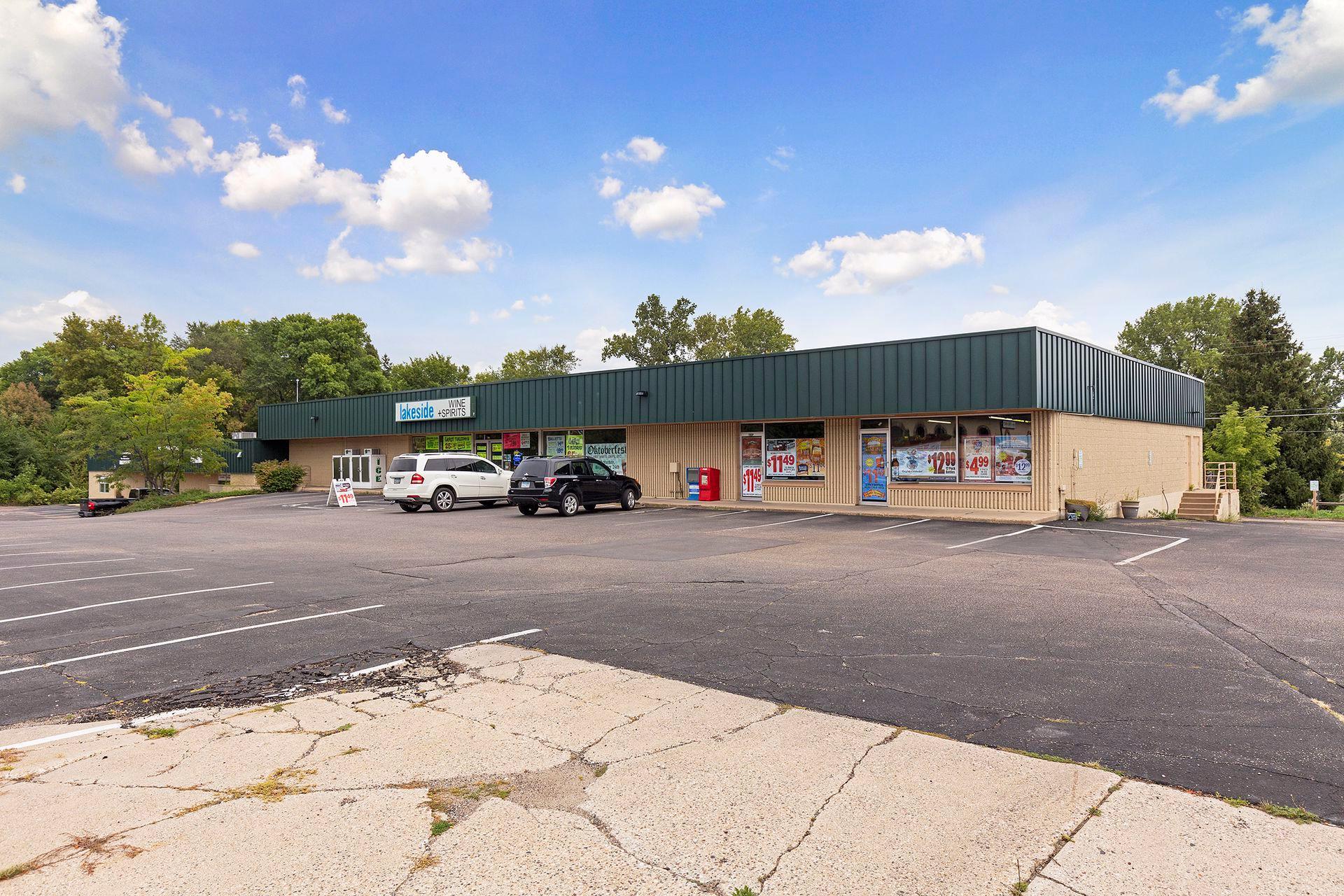 1575 Long Lake Boulevard