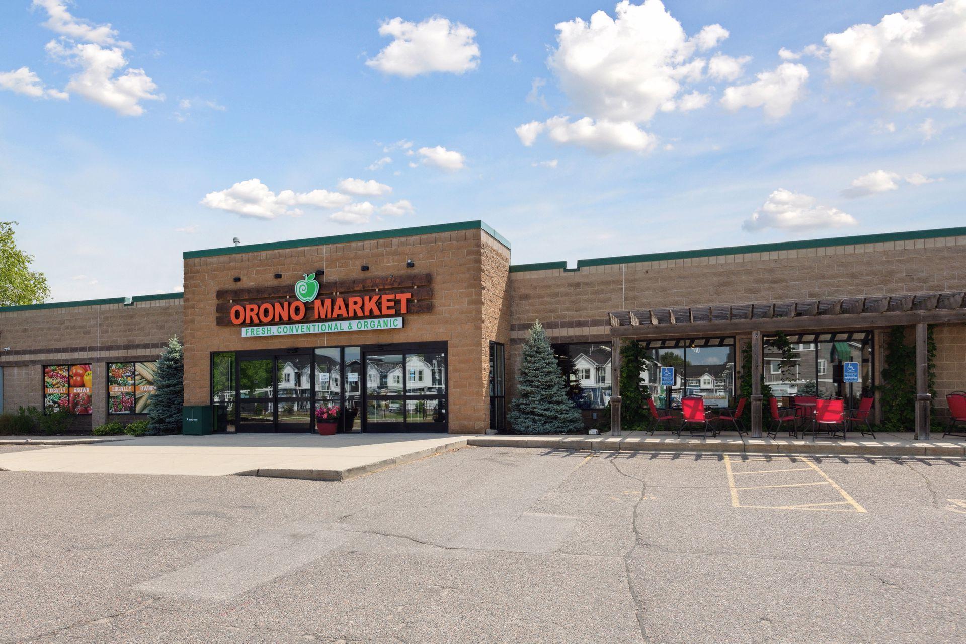 1575 Long Lake Boulevard