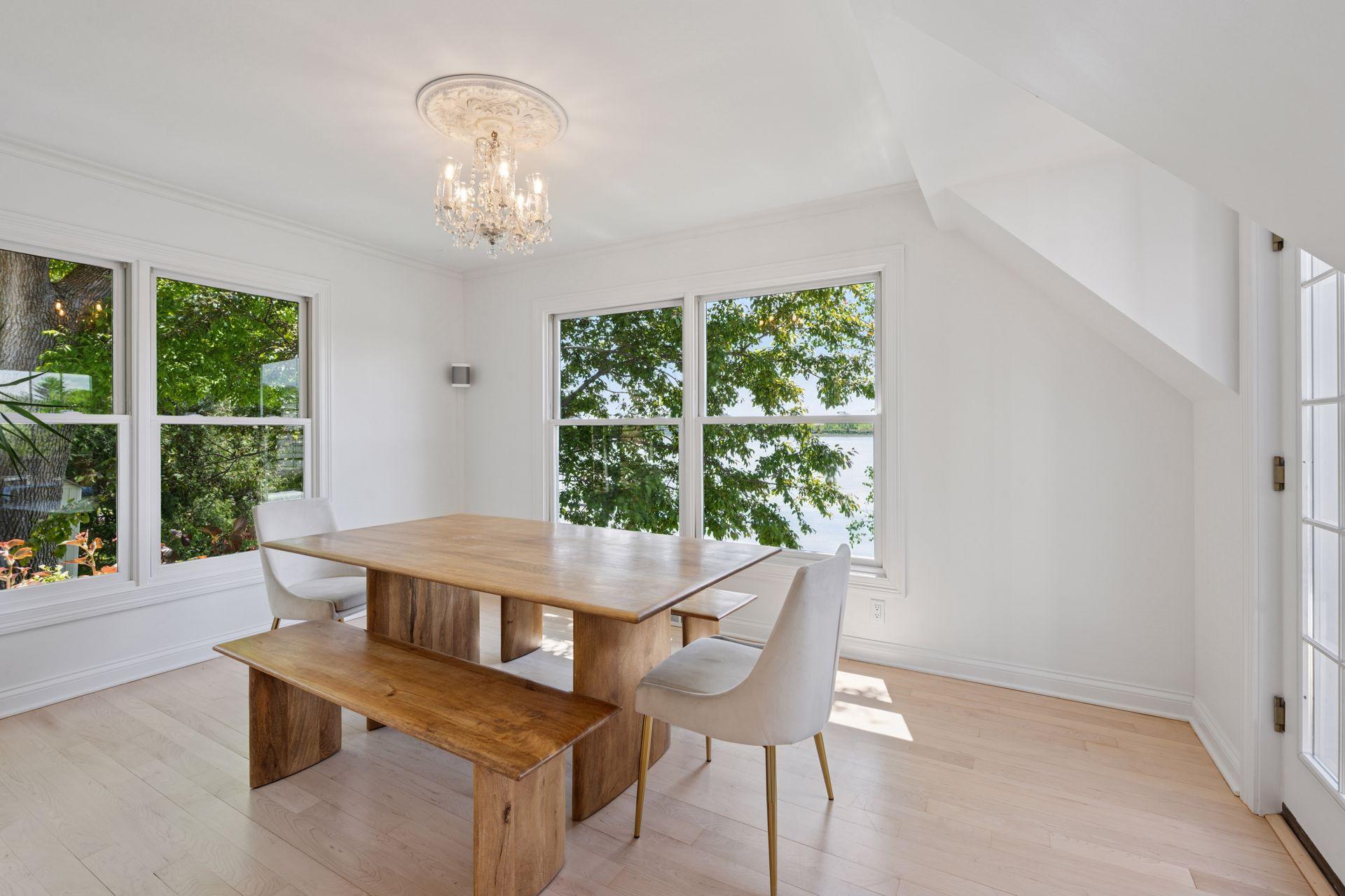 1575 Long Lake Boulevard