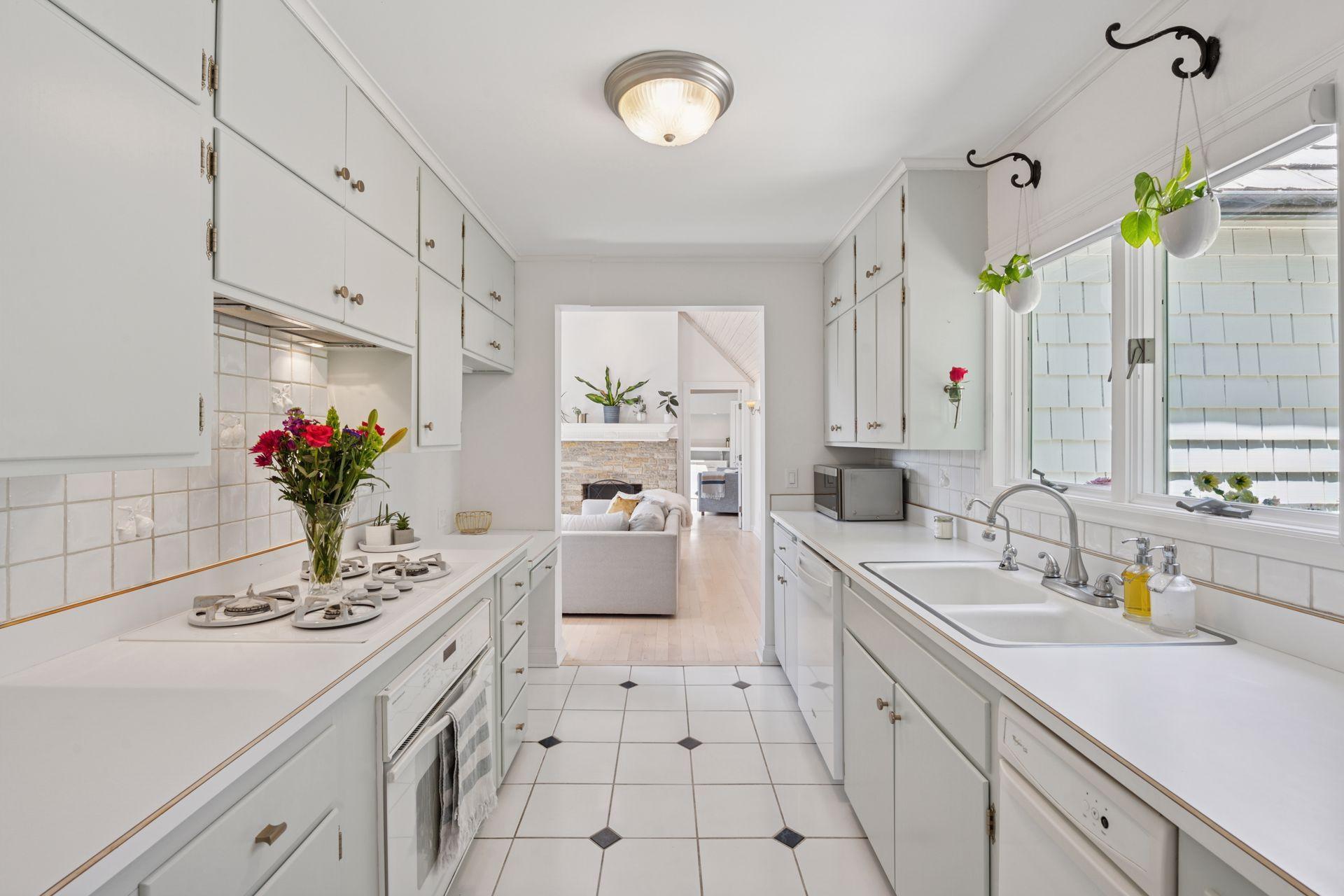 1575 Long Lake Boulevard