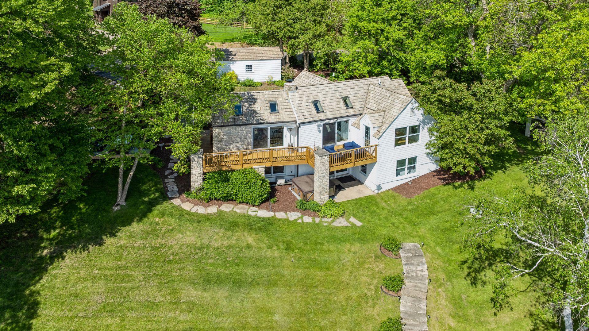 1575 Long Lake Boulevard