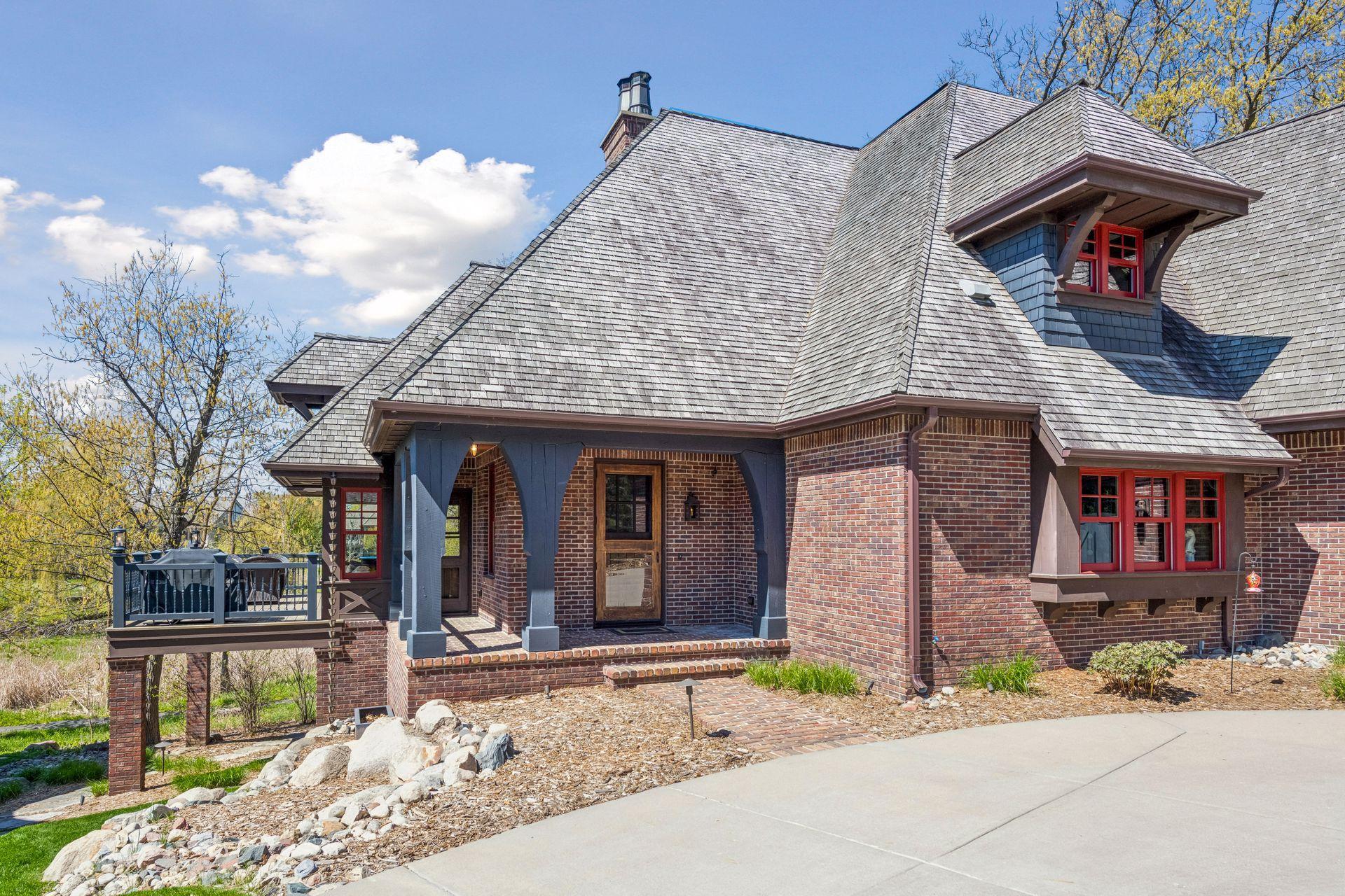 1610 Locust Hills Place