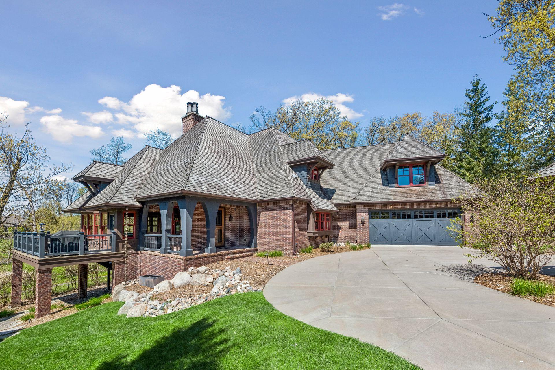 1610 Locust Hills Place