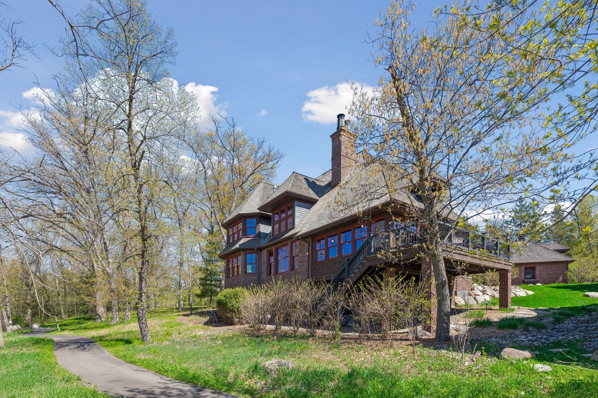 1610 Locust Hills Place