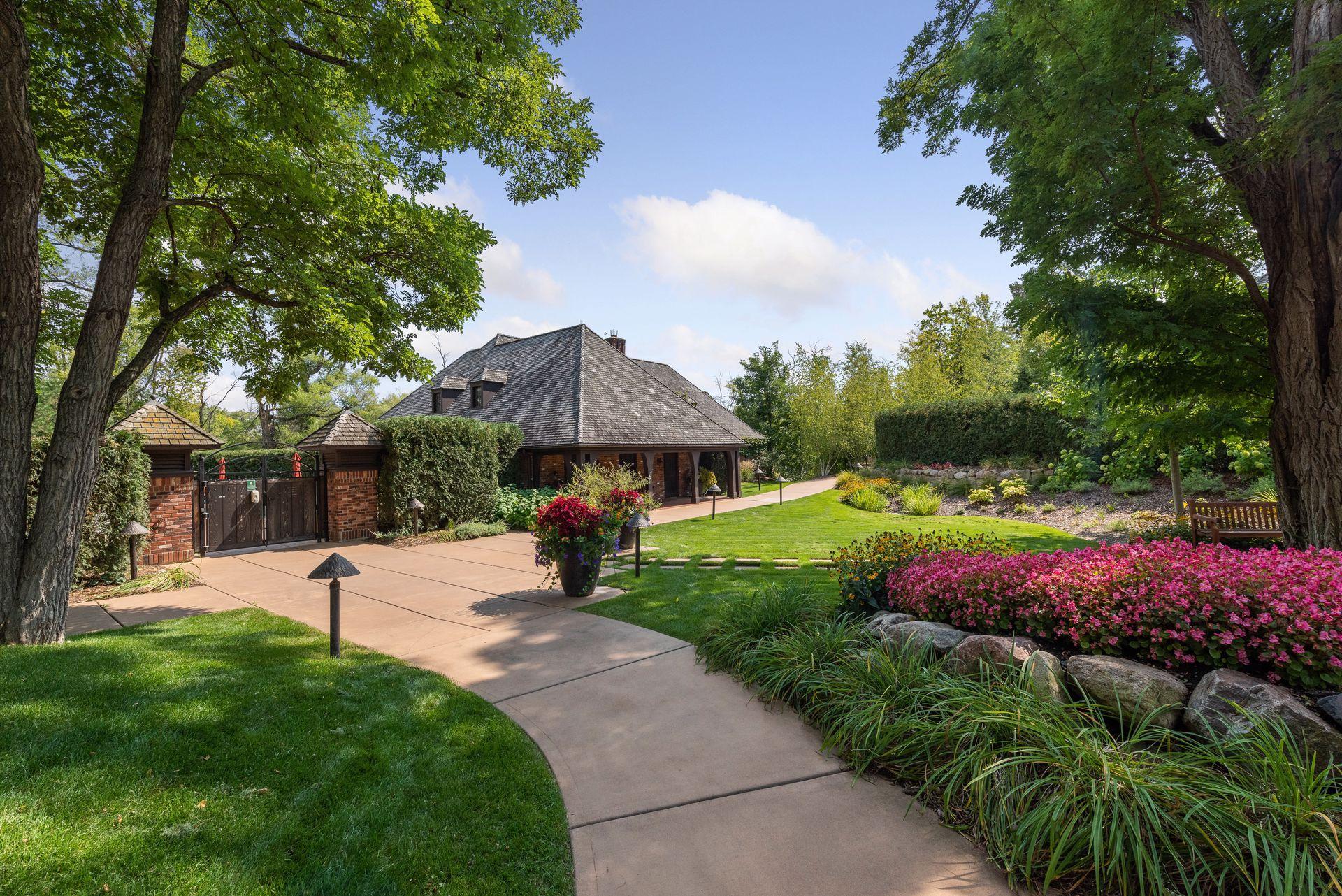 1610 Locust Hills Place