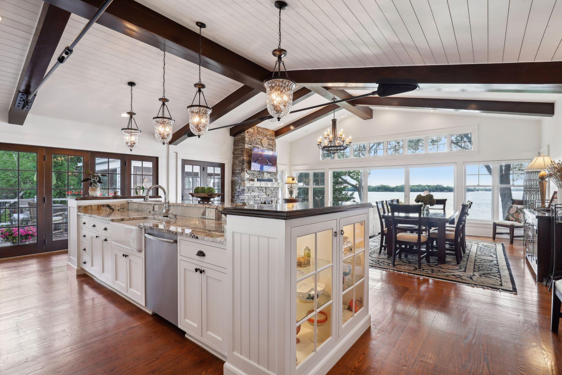 3035 Casco Point Road