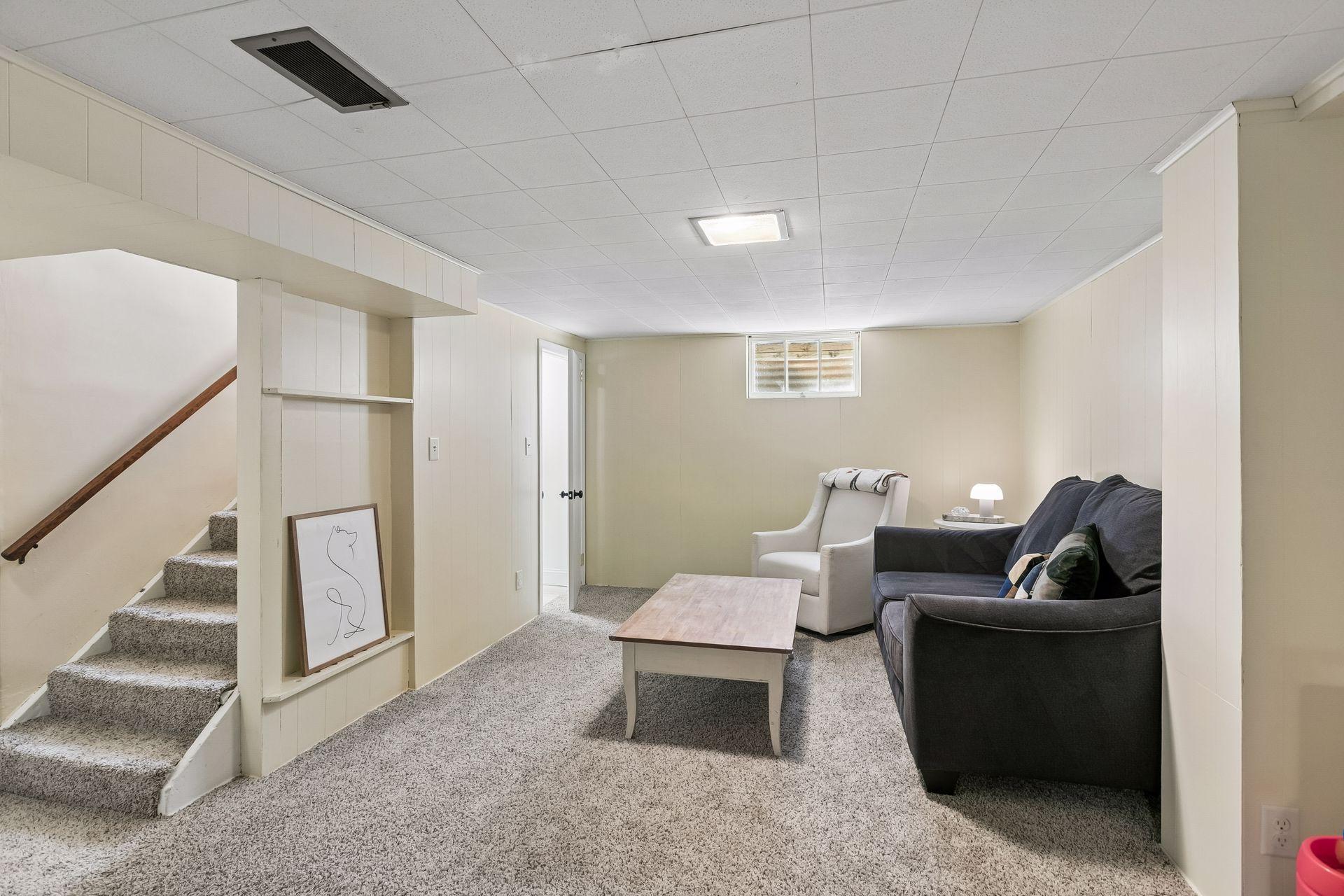 2733 Georgia Avenue S