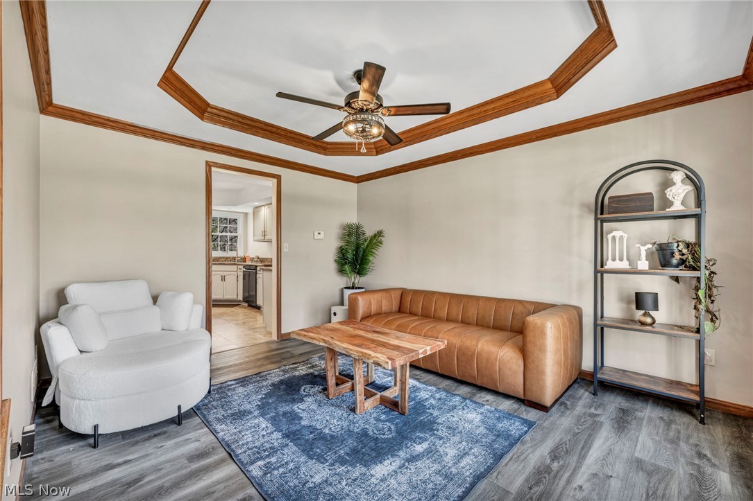 19395 Spinnaker Circle