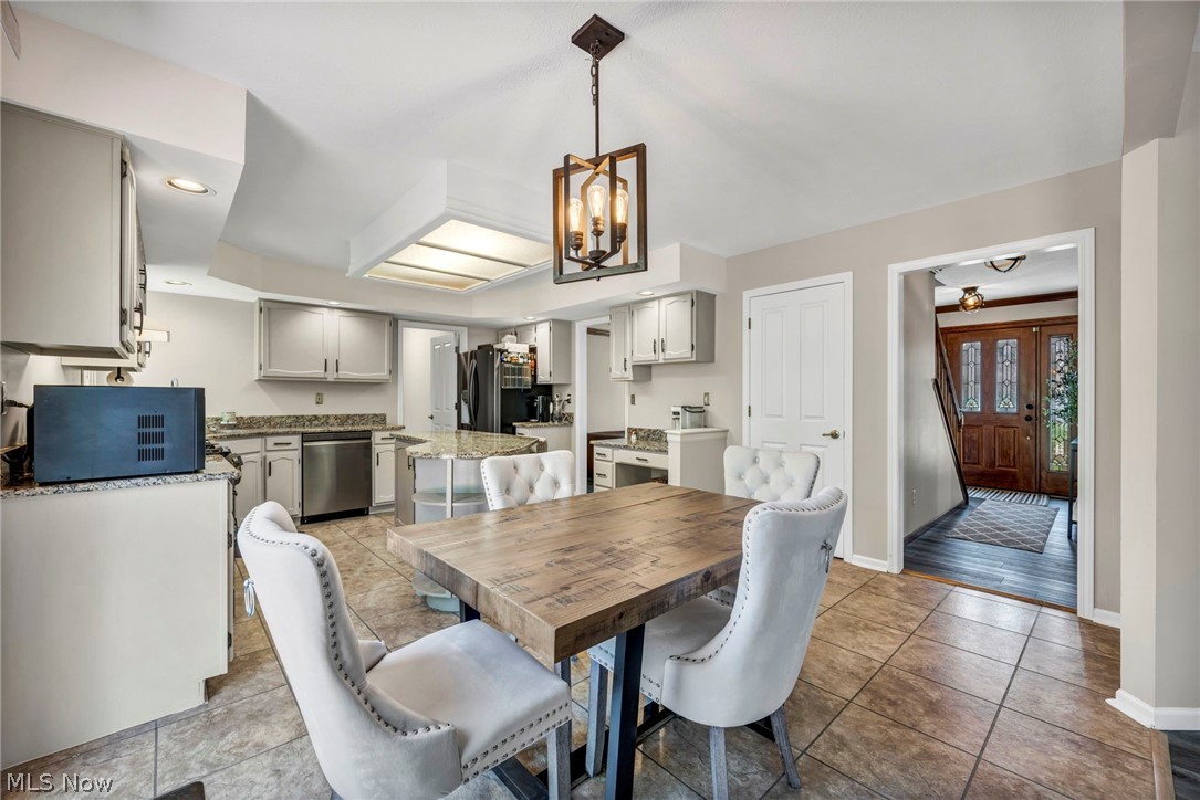 19395 Spinnaker Circle