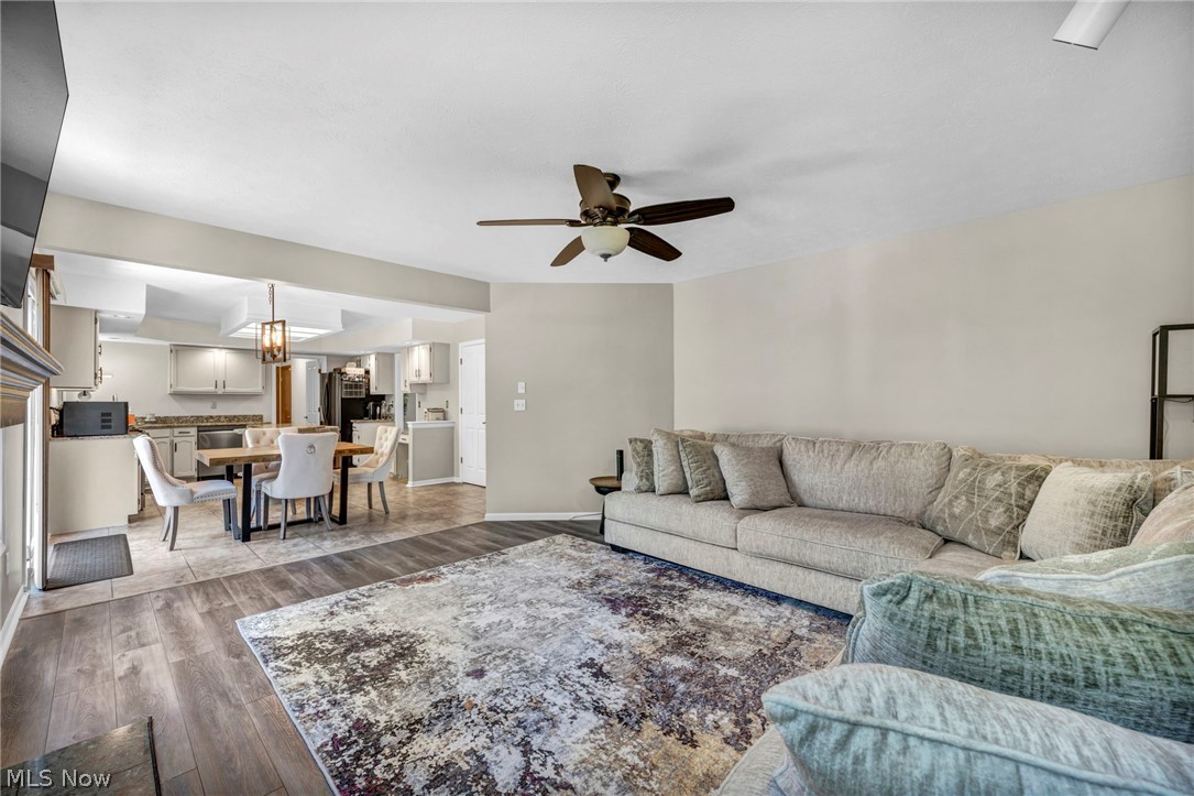 19395 Spinnaker Circle