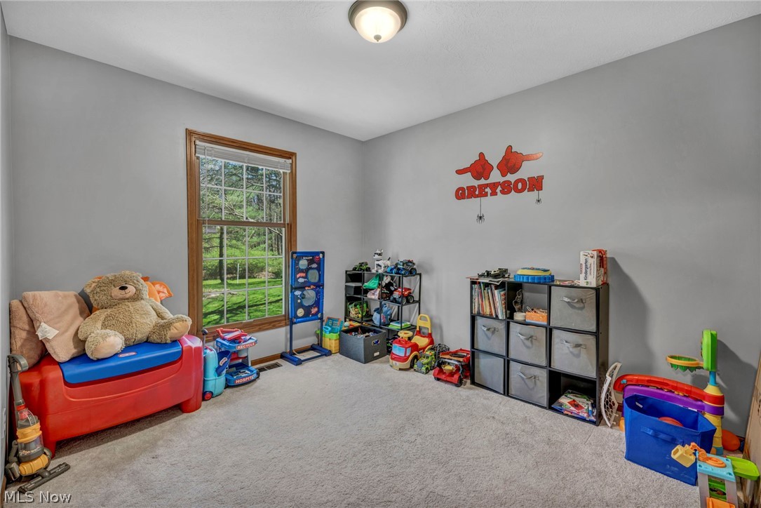 19395 Spinnaker Circle