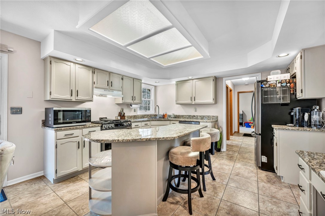 19395 Spinnaker Circle