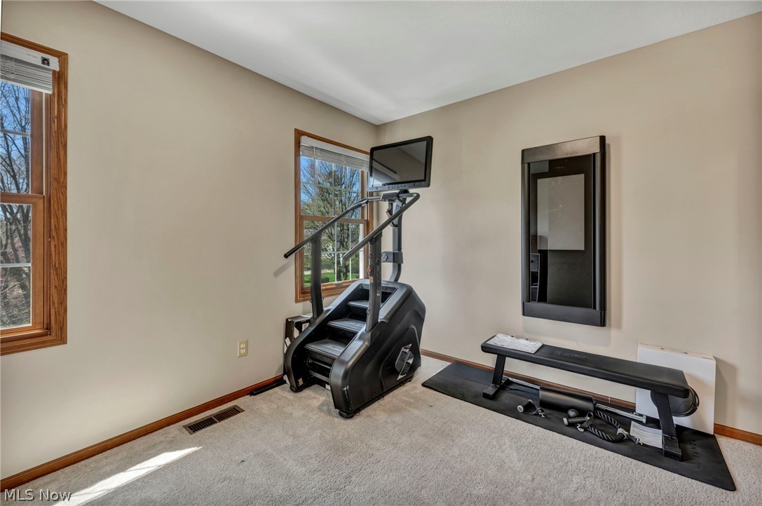 19395 Spinnaker Circle
