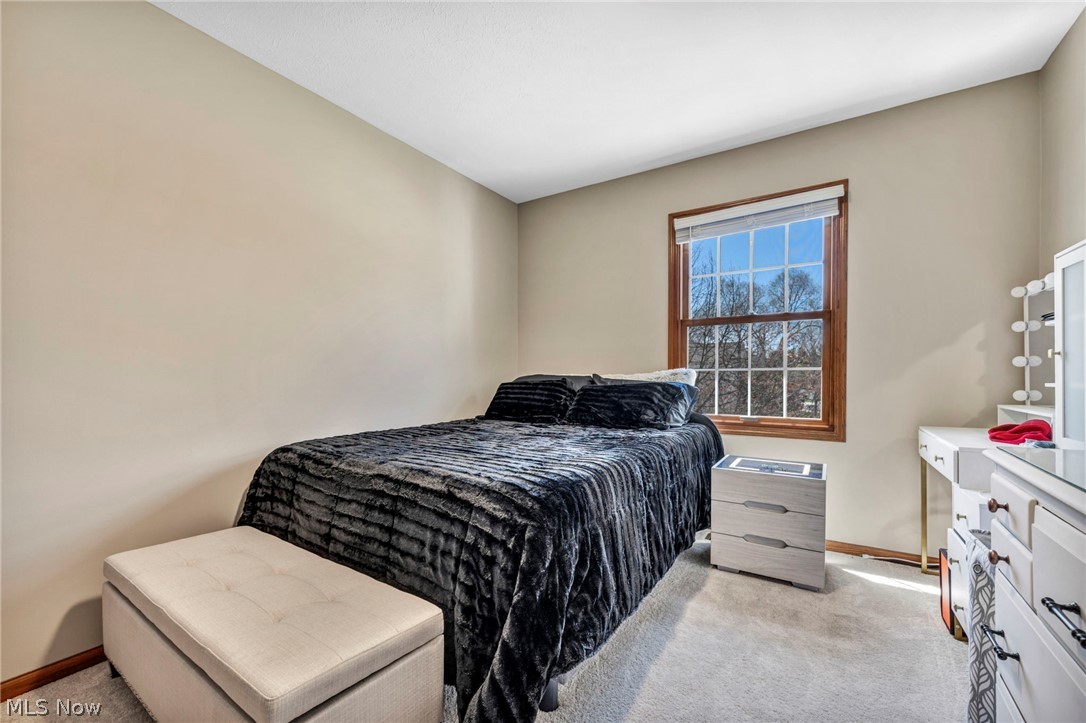 19395 Spinnaker Circle