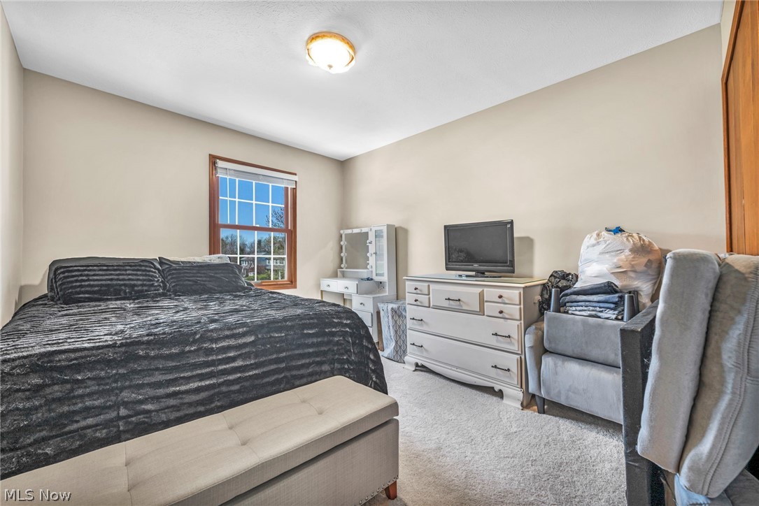 19395 Spinnaker Circle