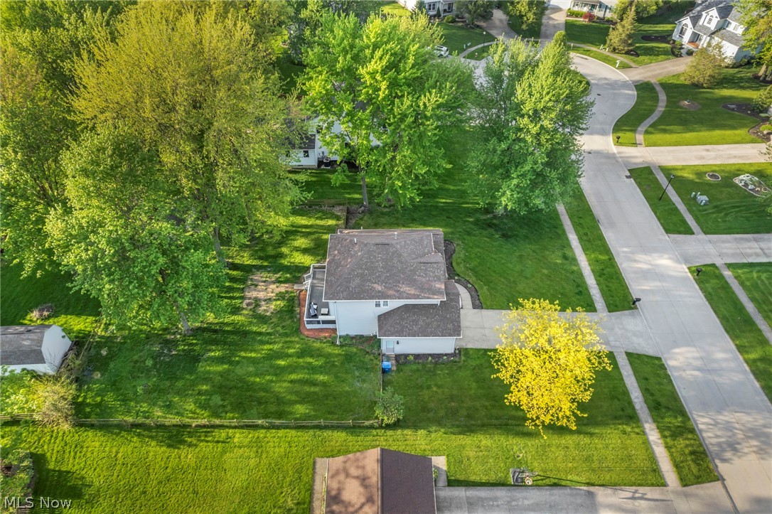 7216 York Crescent