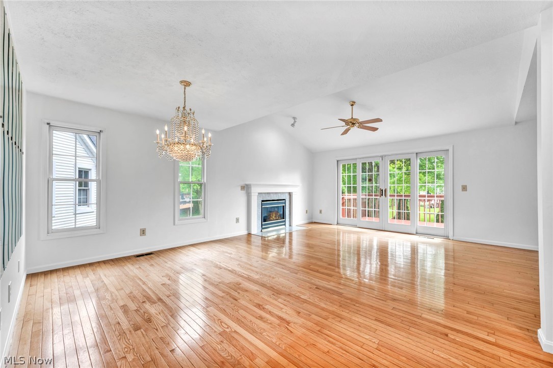 25 Nantucket Row