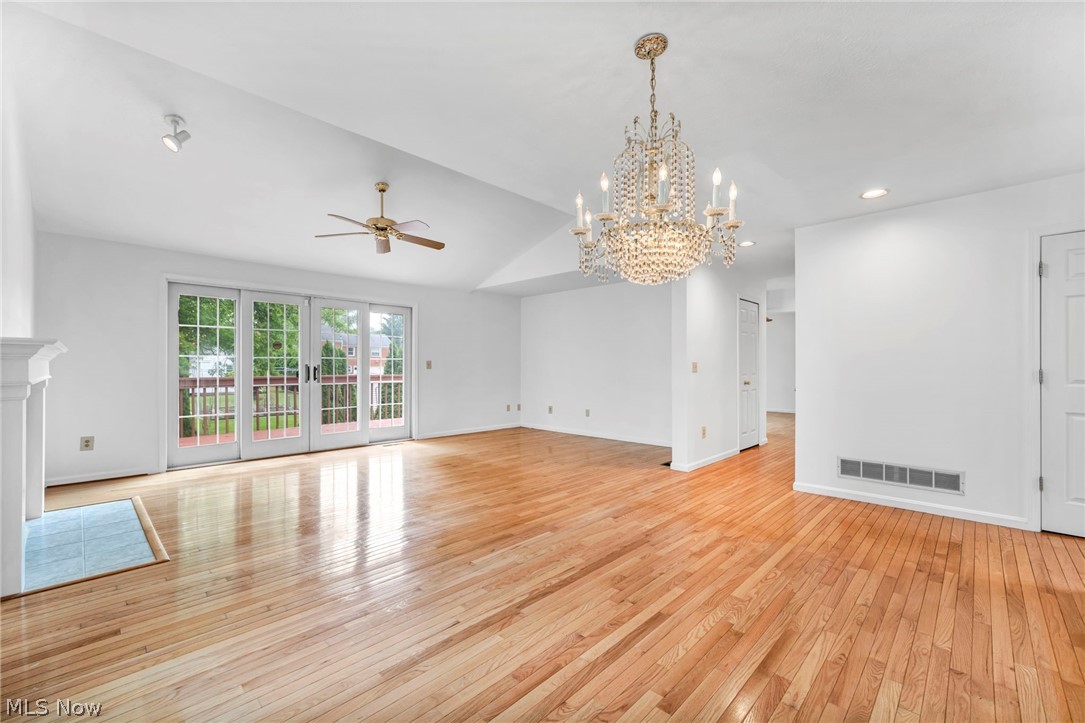 25 Nantucket Row