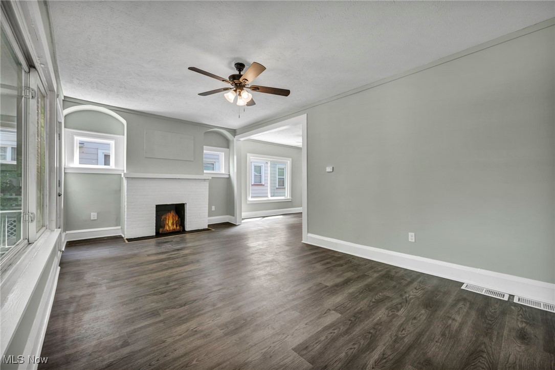 3234 W 115th Street