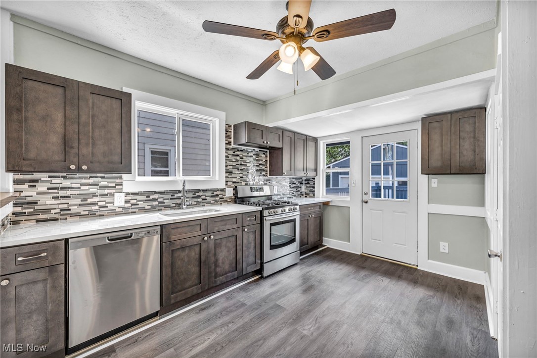 3234 W 115th Street