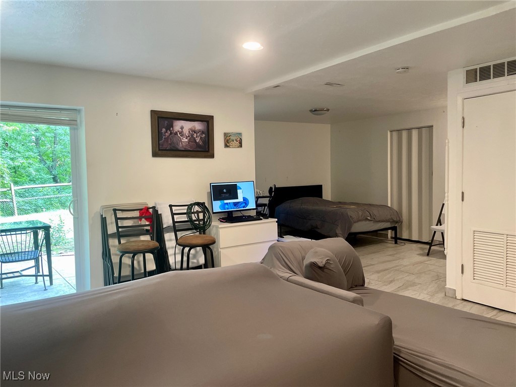 18501 Hilliard 111