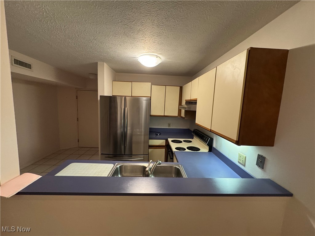 1900 Grove Court 309