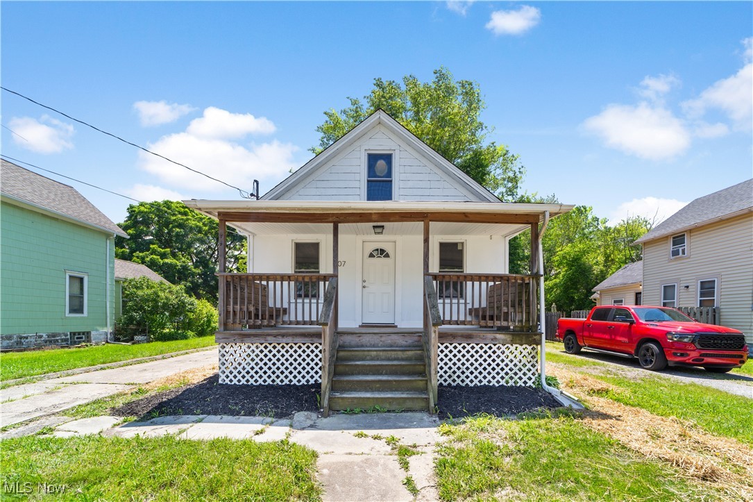 607 W 22nd Street