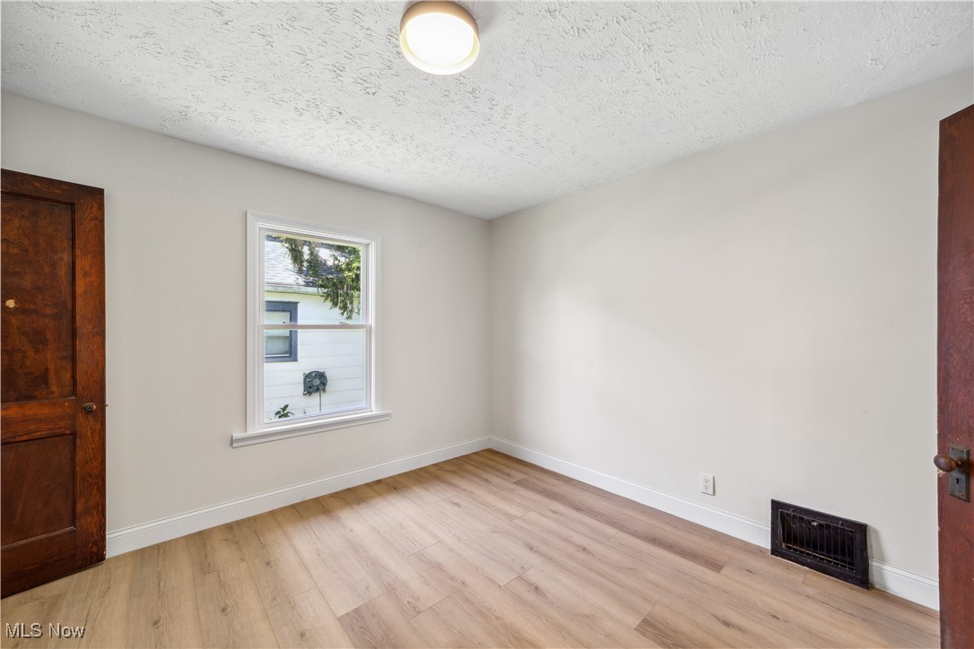 210 W 39th Street