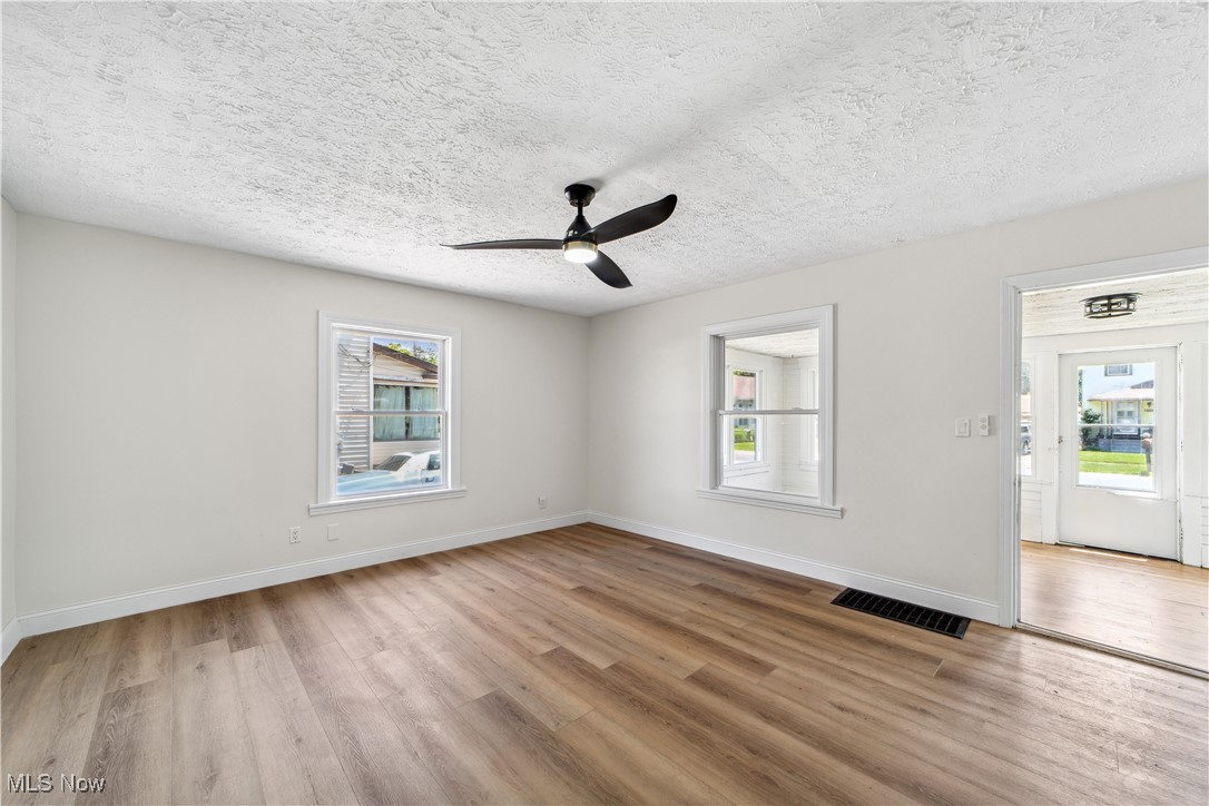 210 W 39th Street