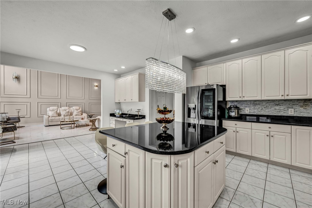 25726 Laura Lane