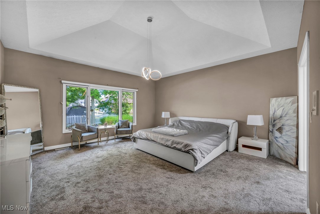 25726 Laura Lane