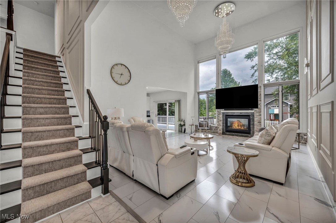 25726 Laura Lane