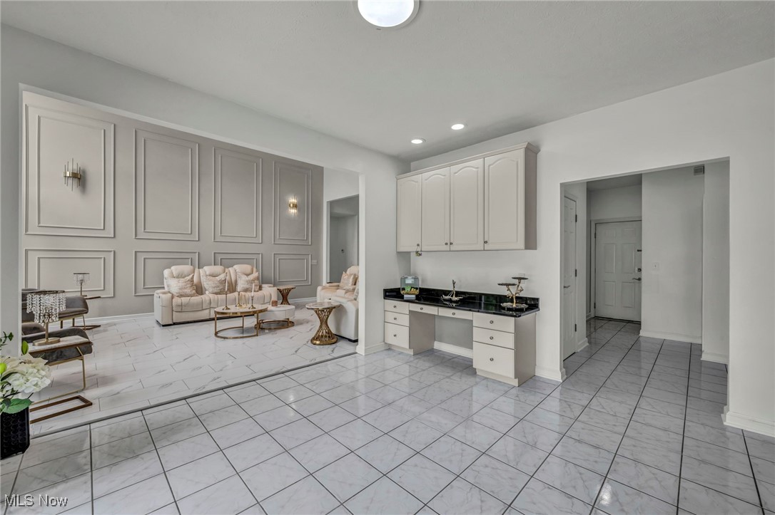 25726 Laura Lane