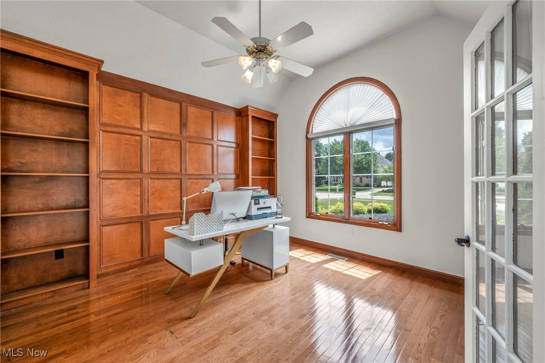 25726 Laura Lane