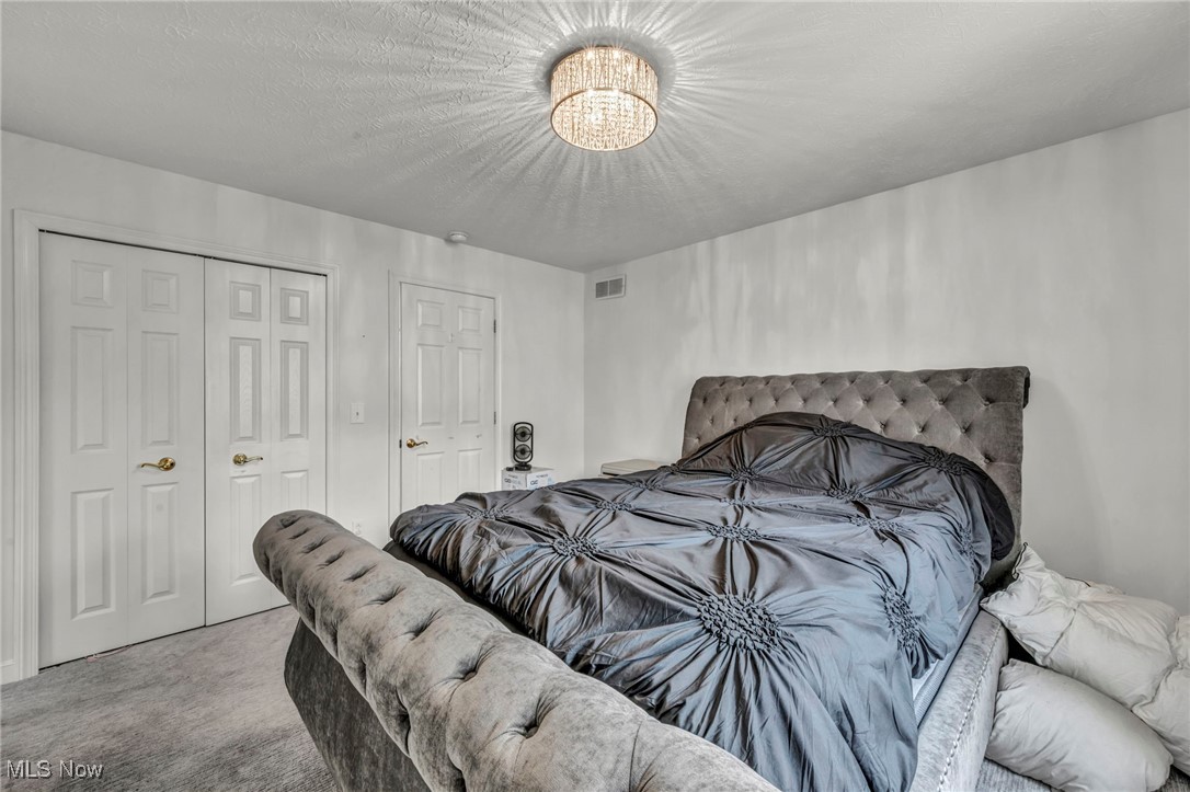 25726 Laura Lane