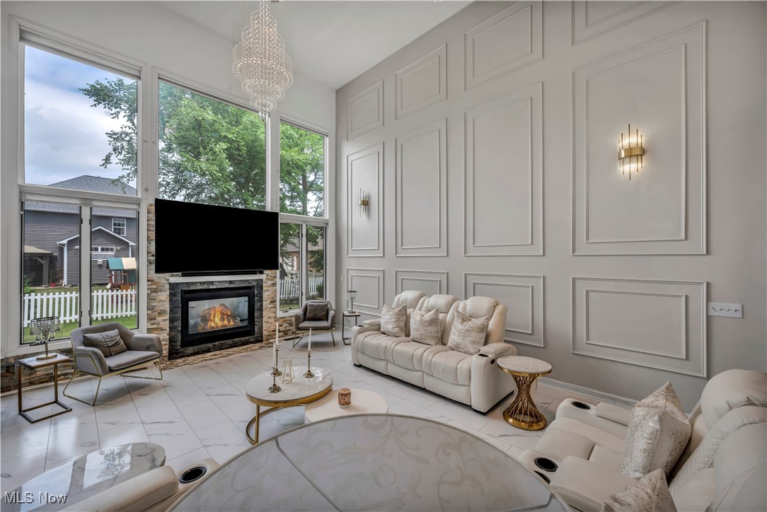 25726 Laura Lane