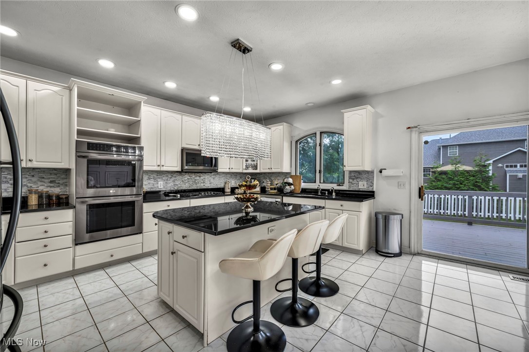 25726 Laura Lane