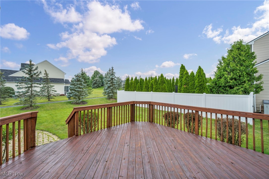 1028 Woodfield Lane