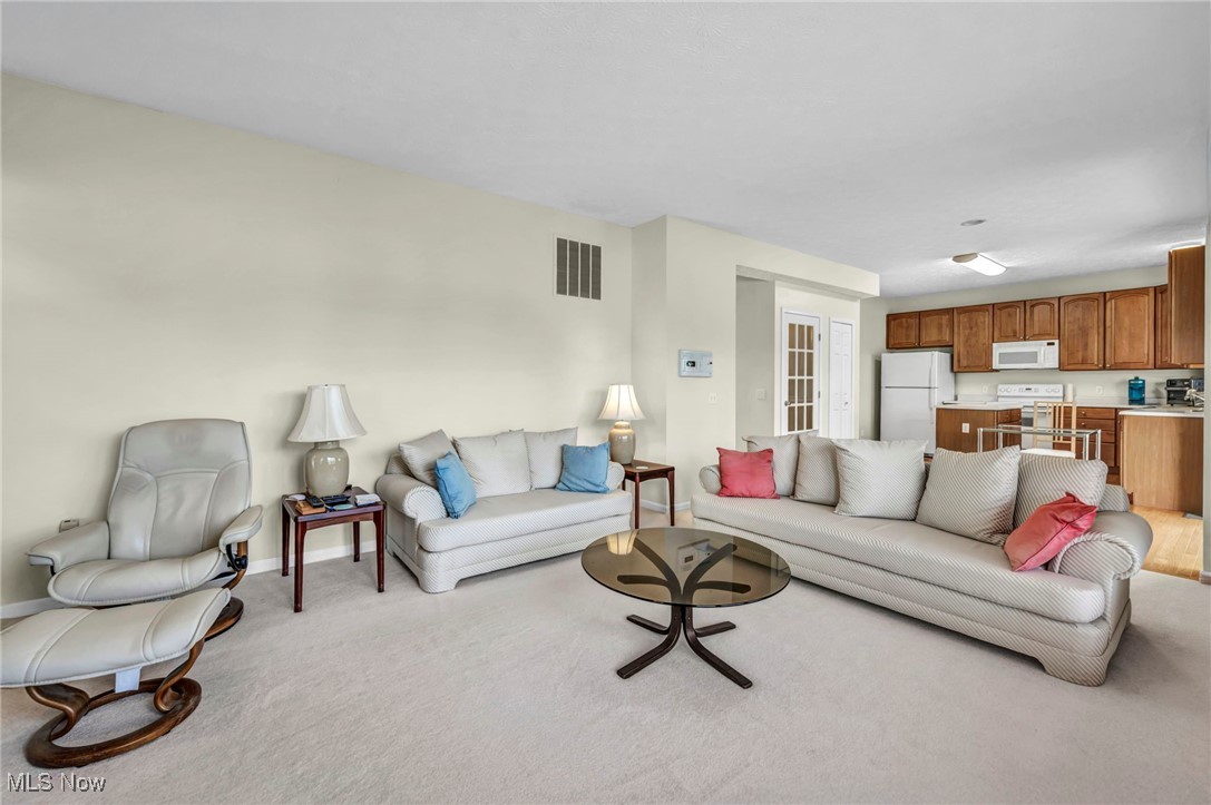 1028 Woodfield Lane