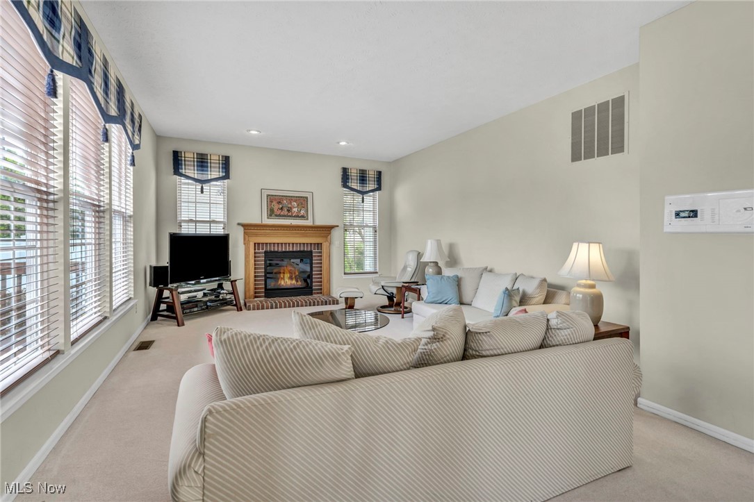 1028 Woodfield Lane